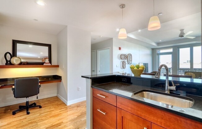 1 bed, 1 bath, 785 sqft, $2,800, Unit 805