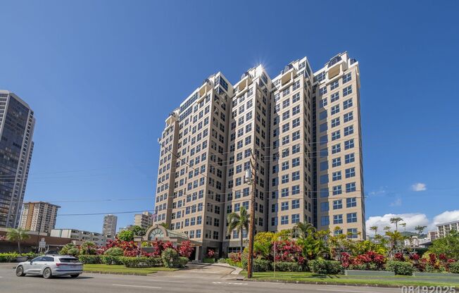 Executive Luxury Residence | 2BR/2.5BA | 1,971 SF | Prime Honolulu Location | $4,100/mo