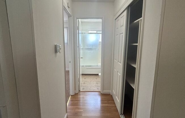 1 bed, 1 bath, $1,600, Unit 11