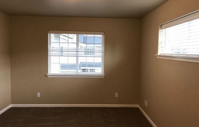 2 beds, 2.5 baths, 1,082 sqft, $2,050, Unit 102