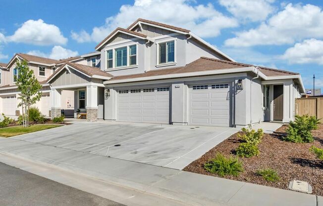 Immaculate Rocklin home with separate suite