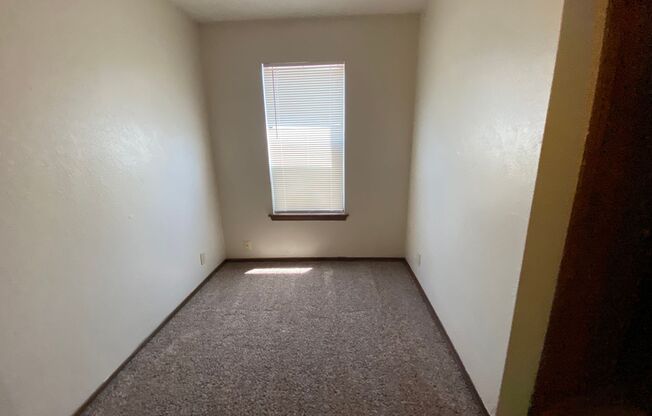 2 beds, 2 baths, $1,195