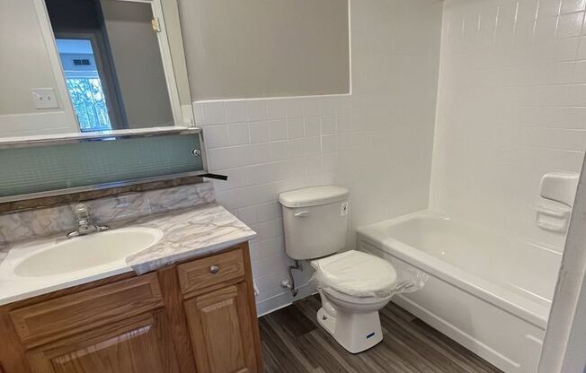 1 bed, 1 bath, 900 sqft, $1,339, Unit 325