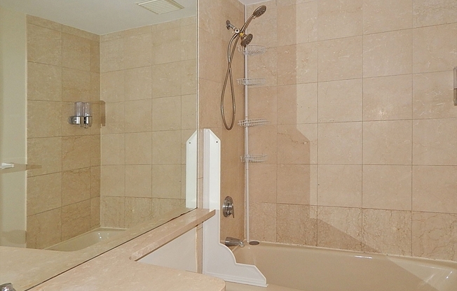 2 beds, 1.5 baths, 970 sqft, $3,800, Unit 416