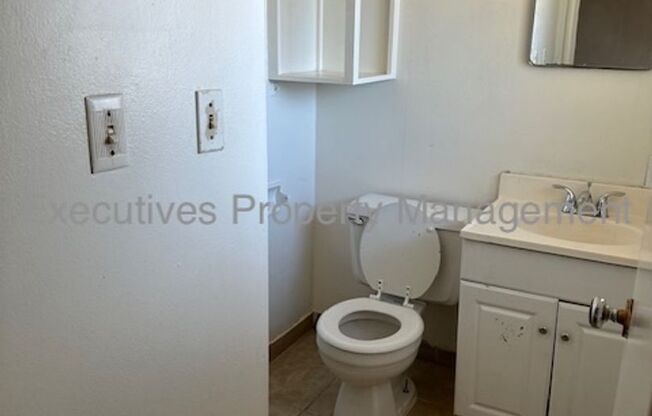 3 beds, 2 baths, $1,600