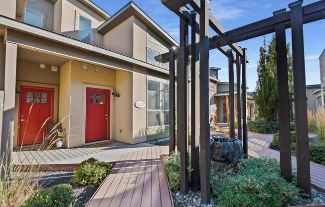 Courtyard Patio at Verraso Village Townhomes, Meridian, ID, 83646