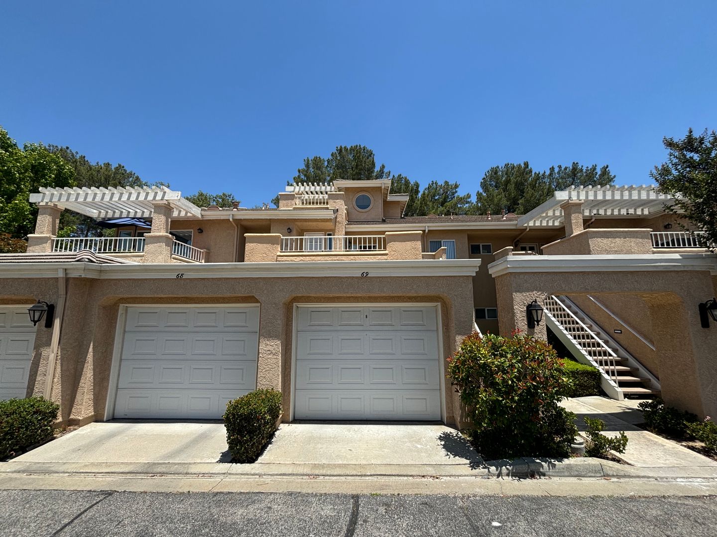 Spacious 2-Bedroom Condo with Loft & Resort Amenities in Gated Valencia Community!