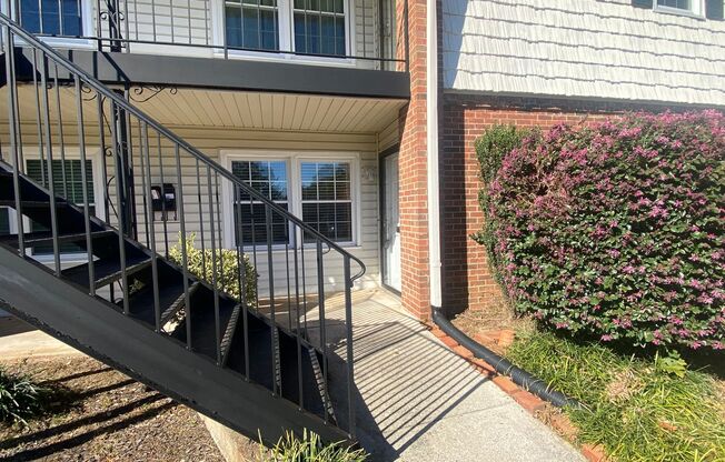 1 Bedroom, 1 Bathroom Condo in High Point!