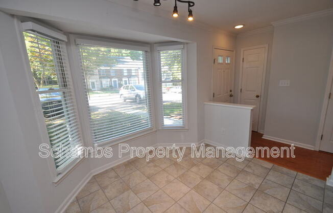 240 BEECHTREE DR