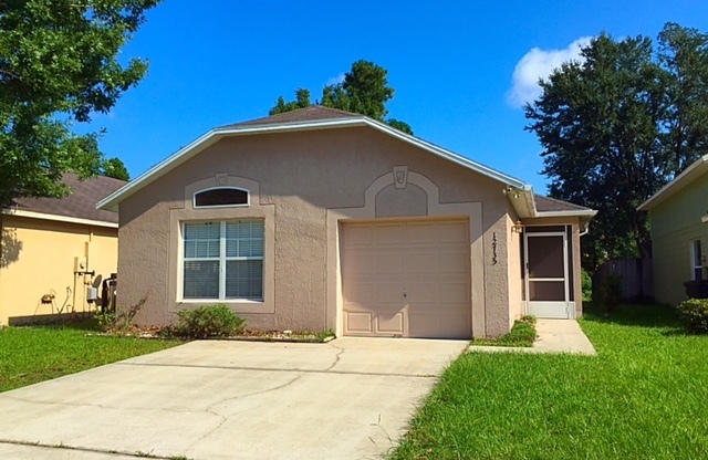 3 beds, 2 baths, $1,995