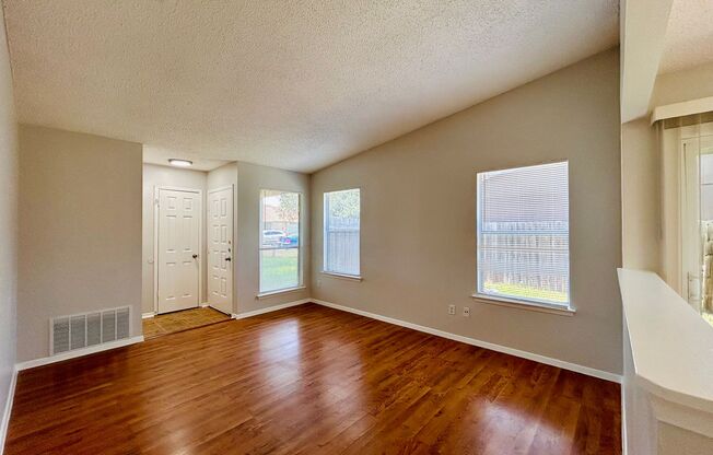 12211 DUNDEE DR