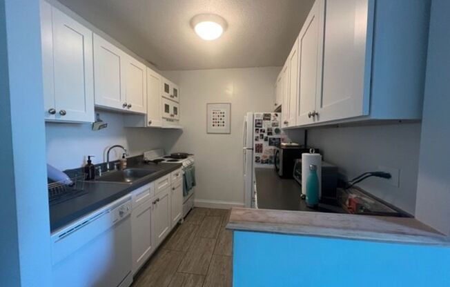 1 bed, 1 bath, 700 sqft, $1,550, Unit 0606
