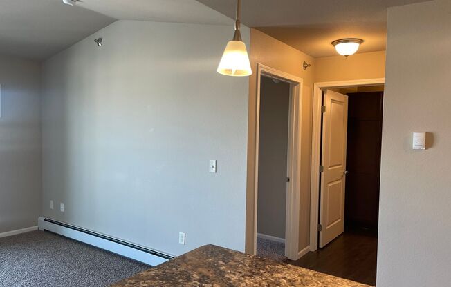 1 bed, 1 bath, 663 sqft, $995, Unit 2360-310