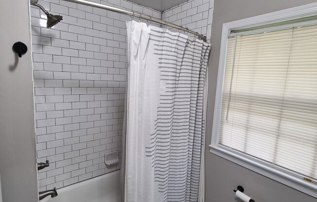 6205 QUEBEC PL