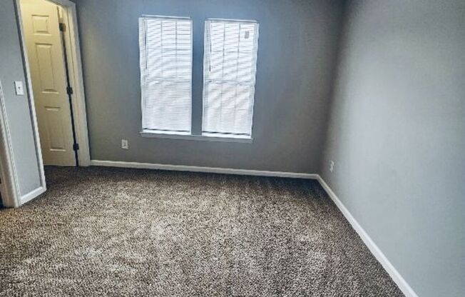 2 beds, 2 baths, 1,020 sqft, $1,195, Unit 1423