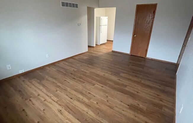 1 bed, 1 bath, 550 sqft, $950, Unit 7