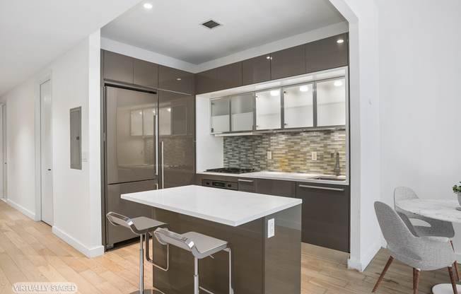 Studio, 1.5 baths, 668 sqft, $5,300, Unit 24A