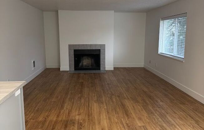 2 beds, 2 baths, 1,070 sqft, $1,625, Unit 14-202