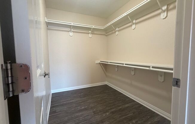 2 beds, 2 baths, 996 sqft, $2,895, Unit 1303
