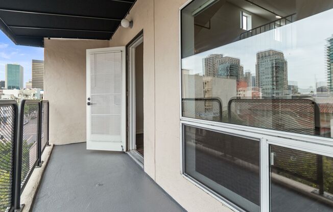 1 bed, 1 bath, 1,000 sqft, $2,450, Unit 431