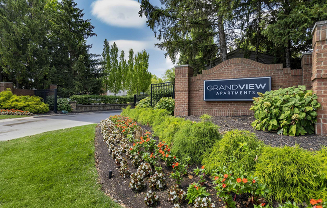 Grandview Apartments - Community Entrance