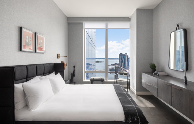 1 bed, 1 bath, 695 sqft, $5,650, Unit 28N