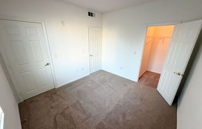 6955 North DURANGO Drive