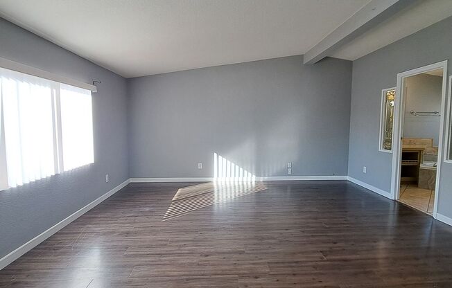 3 beds, 2 baths, $2,400