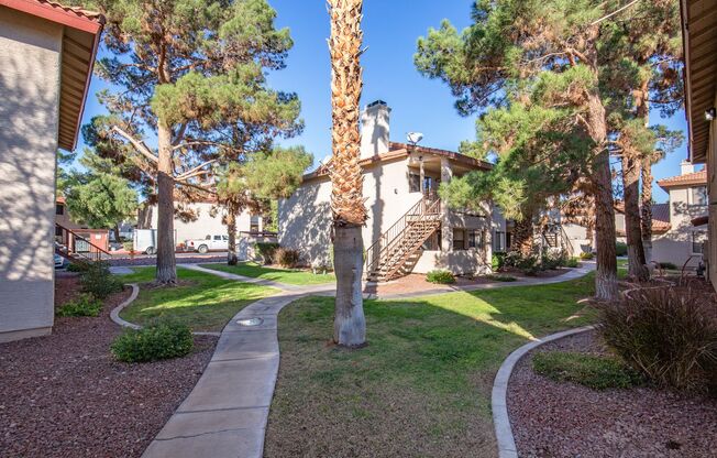 Completely remodeled 2nd floor unit near Summerlin