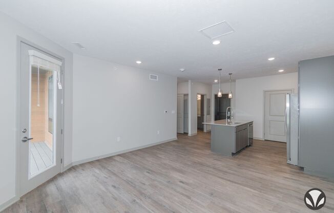 1 bed, 1 bath, 755 sqft, $1,295, Unit YH-2026