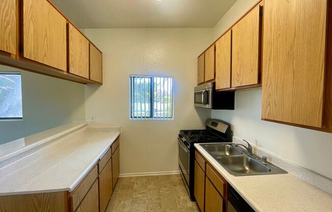 1 bed, 1 bath, 700 sqft, $1,995, Unit 201