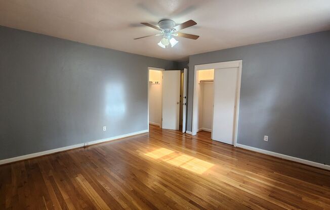 2 beds, 1 bath, $2,100