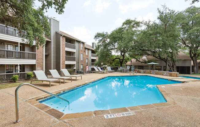the swimming pool at Carmel at Deerfield apartments