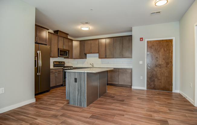 1 bed, 1 bath, 762 sqft, $2,395, Unit Residence 413