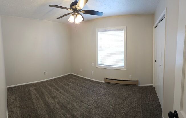 2 beds, 1 bath, 700 sqft, $795, Unit 502