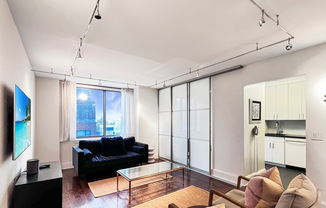 2 beds, 2 baths, 963 sqft, $7,500, Unit 19C