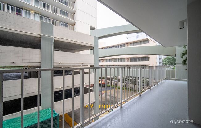 2 bedroom/2 bath/1 parking in Coral Terrace