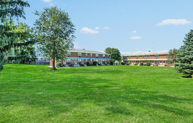 Marlton Colonial Apartments