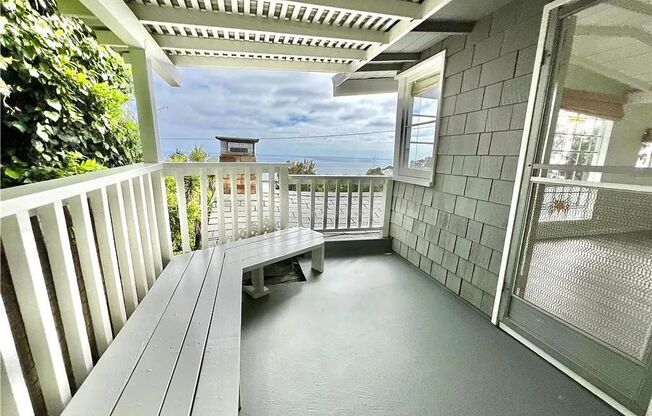 2260 GLENNEYRE ST - JAMES CLAYSON