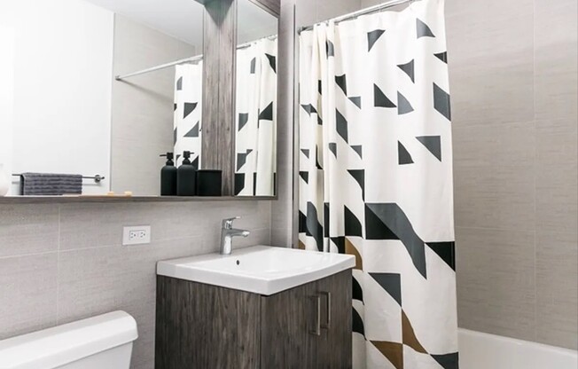 1 bed, 1 bath, 629 sqft, $4,725, Unit 29D