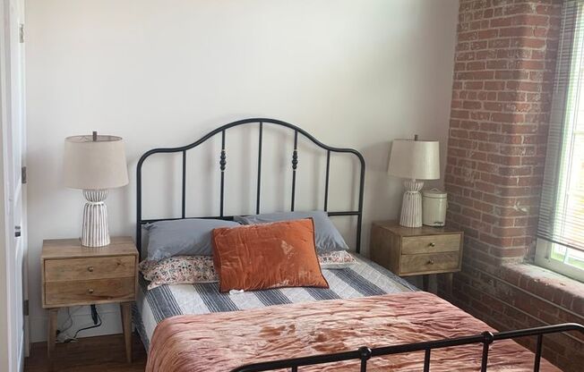 Studio, 1 bath, 1,068 sqft, $2,108, Unit 401