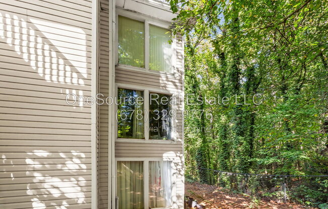 2 beds, 1 bath, 1,097 sqft, $1,550
