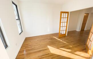 2 beds, 1 bath, $4,095, Unit 6