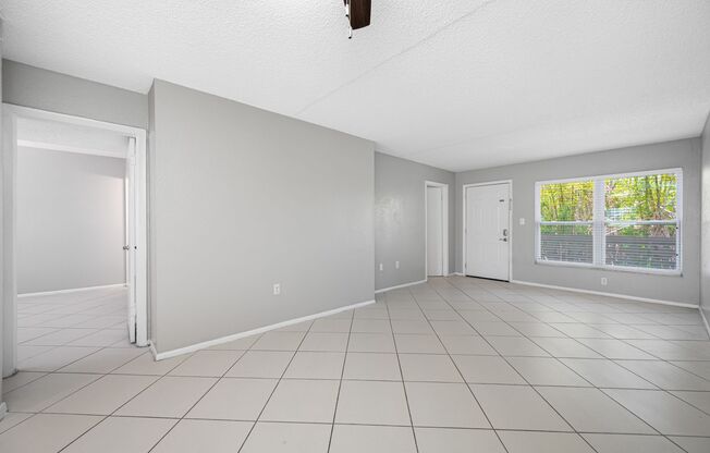 2 beds, 1.5 baths, 850 sqft, $1,575, Unit B111