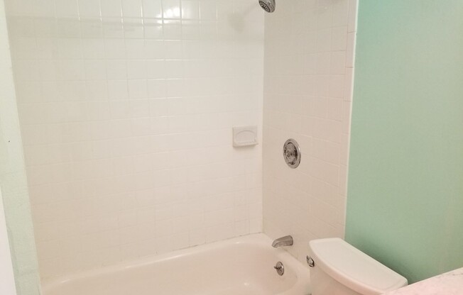 1 bed, 1 bath, 725 sqft, $3,150, Unit 912