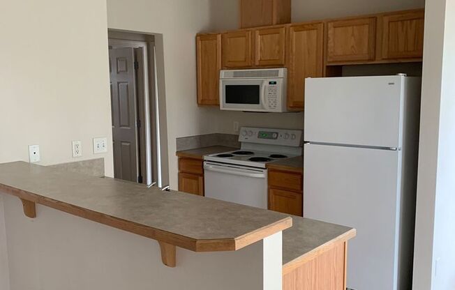 2 beds, 1 bath, 878 sqft, $1,295, Unit 1319 - B3