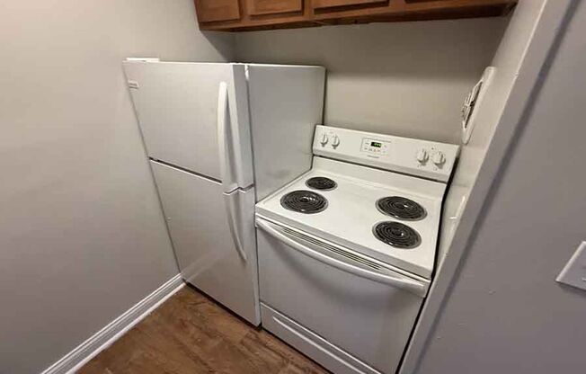 2 beds, 1 bath, 650 sqft, $1,095, Unit 3060-114