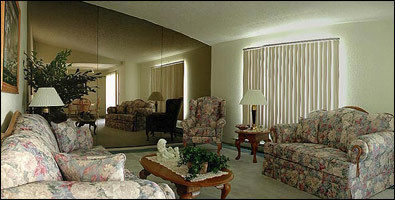 2 beds, 1 bath, 902 sqft, $1,110, Unit 136
