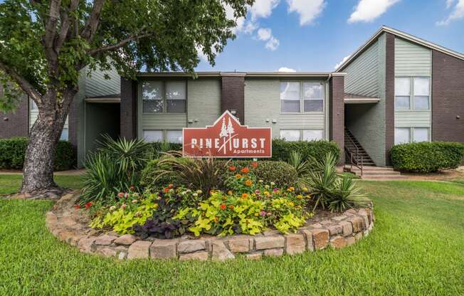 Pinehurst: Signage, at Westdale Hills, TX