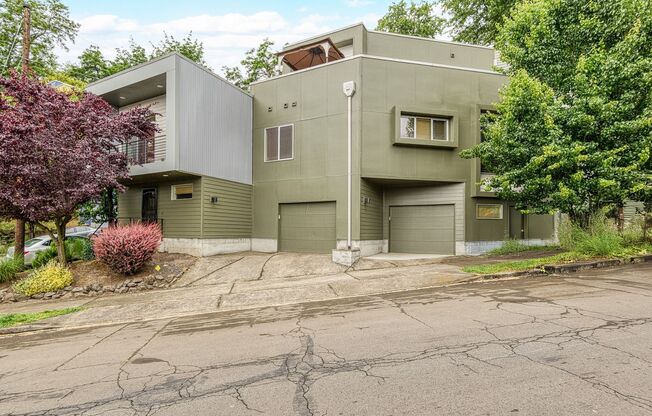 Beautiful 2 Bedroom Townhome in N Portland